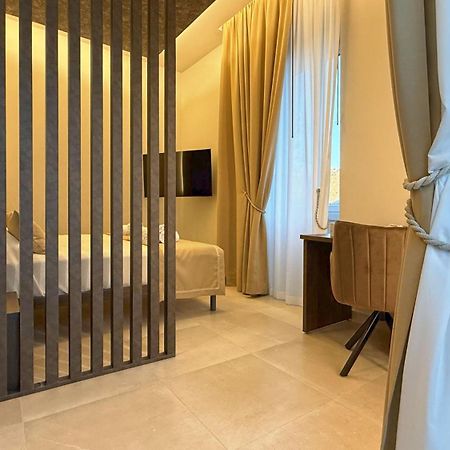 Shanti Rooms & Apartments Castello Баколи Экстерьер фото